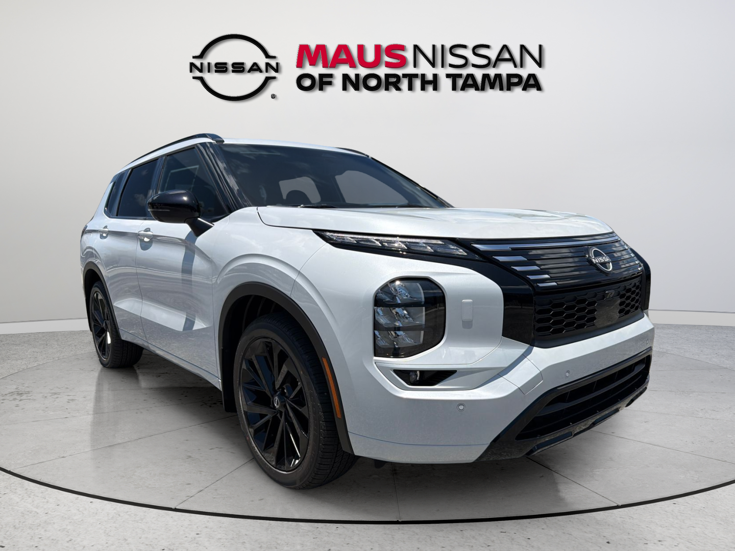 New 2026 White Nissan Platinum image 1