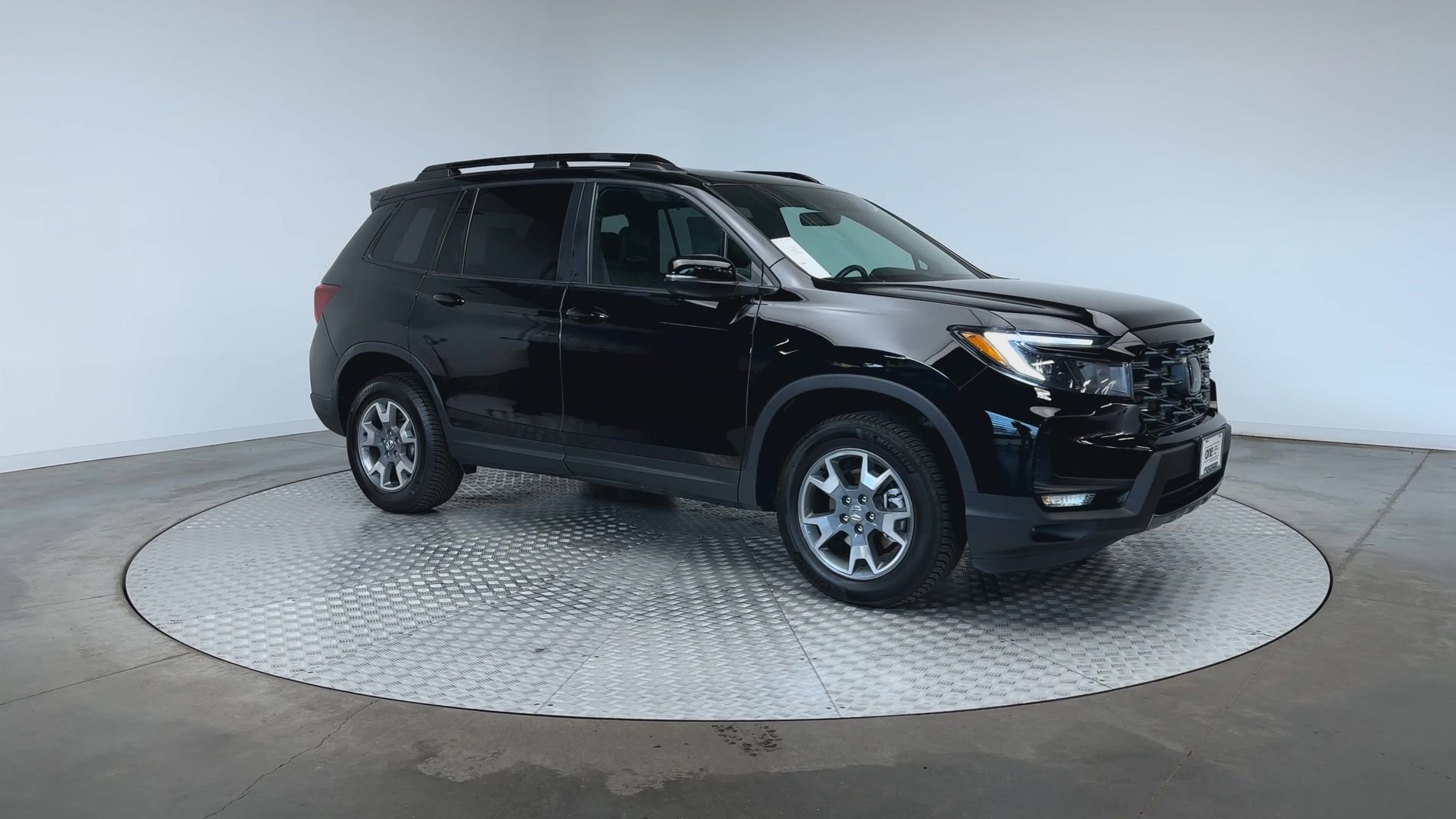 Used 2023 Crystal Black Pearl Honda TrailSport image 2