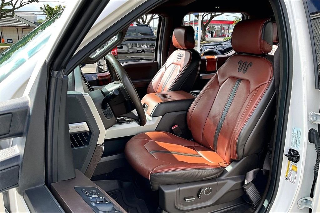 Used 2018 White Ford King Ranch image 27