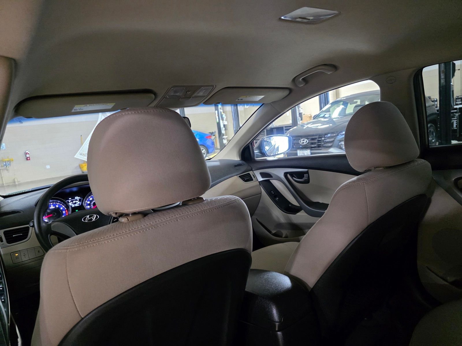 Used 2014 Desert Bronze Hyundai SE image 15