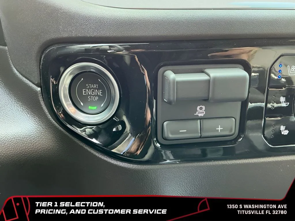 New 2026 Onyx Black GMC SLT image 32