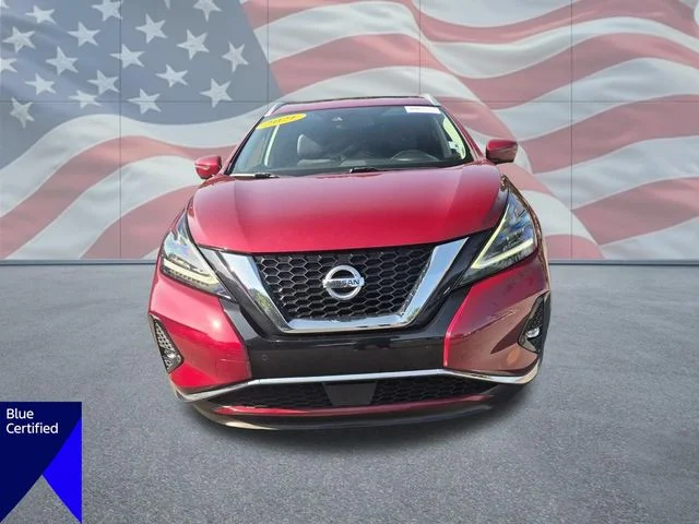 Used 2021 Red Nissan Platinum image 8
