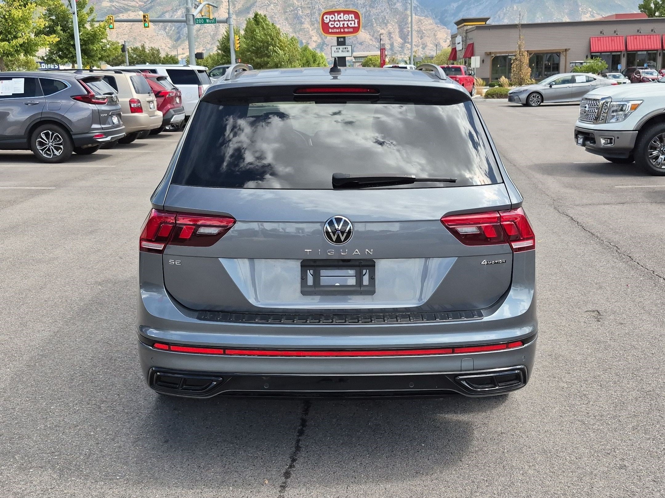 Used 2024 Platinum Gray Metallic Volkswagen SE R-Line Black image 4