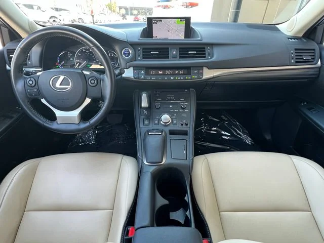 Used 2016 Eminent White Pearl Lexus  image 41