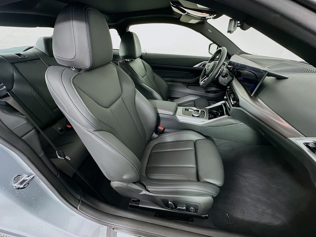 2025 BMW 4 Series 430i - Photo 29