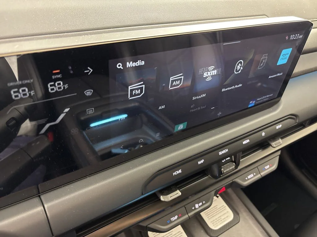 New 2027 Wolf Gray Kia X-LINE SX image 42