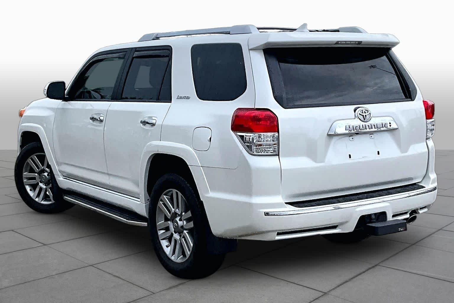 Used 2013 Blizzard Pearl Metallic Toyota Limited image 12