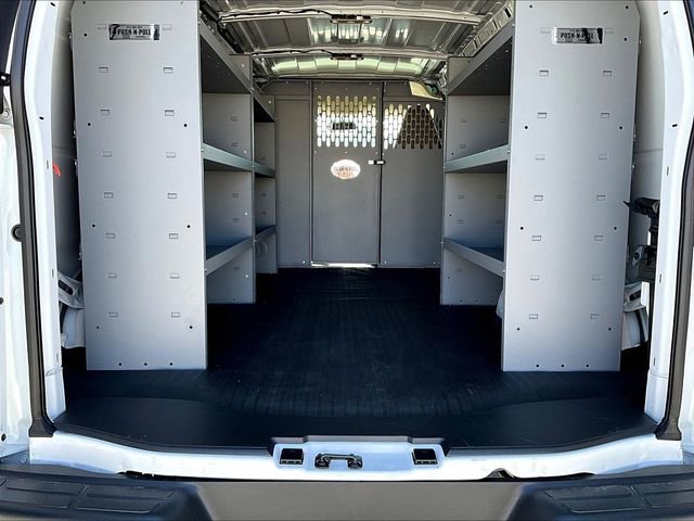 New 2026 Summit White Chevrolet WT image 13