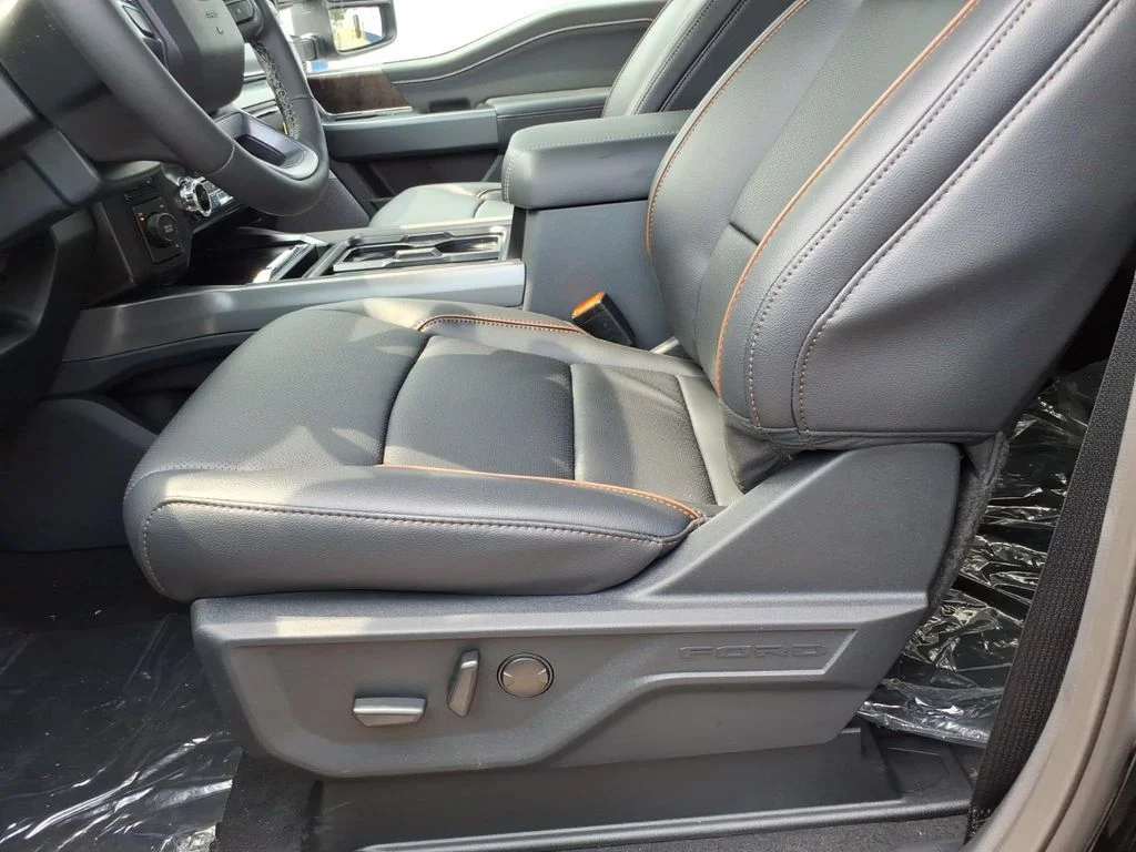 New 2026 Agate Black Metallic Ford F-250® Lariat® image 14