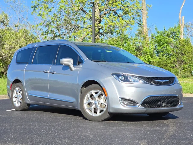 2019 Chrysler Pacifica Touring L Plus