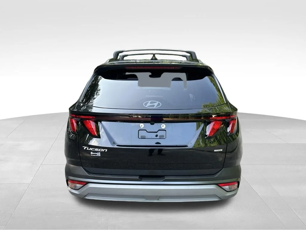 Used 2026 Black Hyundai SEL image 4