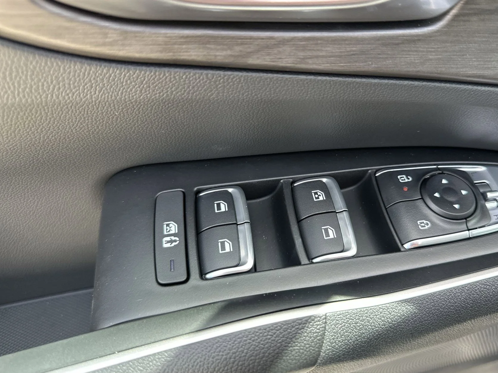 New 2026 Glacial White Pearl Kia X-Line EX AWD image 17