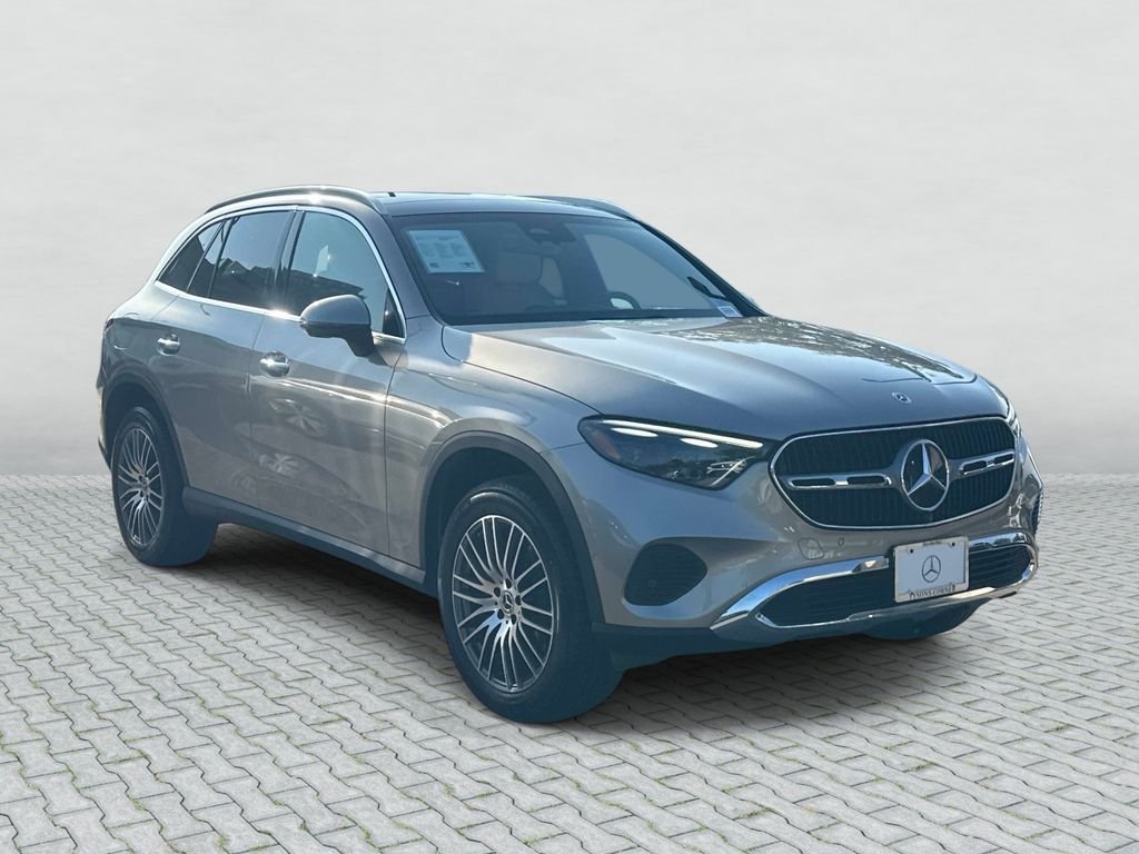 Certified Used 2023  Mercedes-Benz GLC 300 image 3