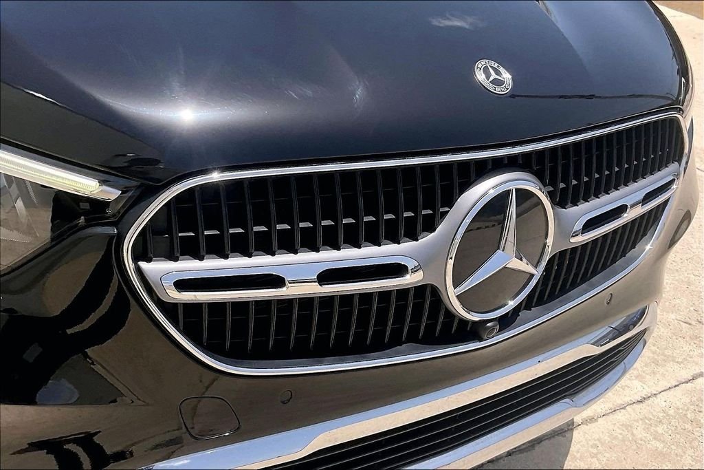 Certified Used 2024 Black Mercedes-Benz GLC 300 image 25