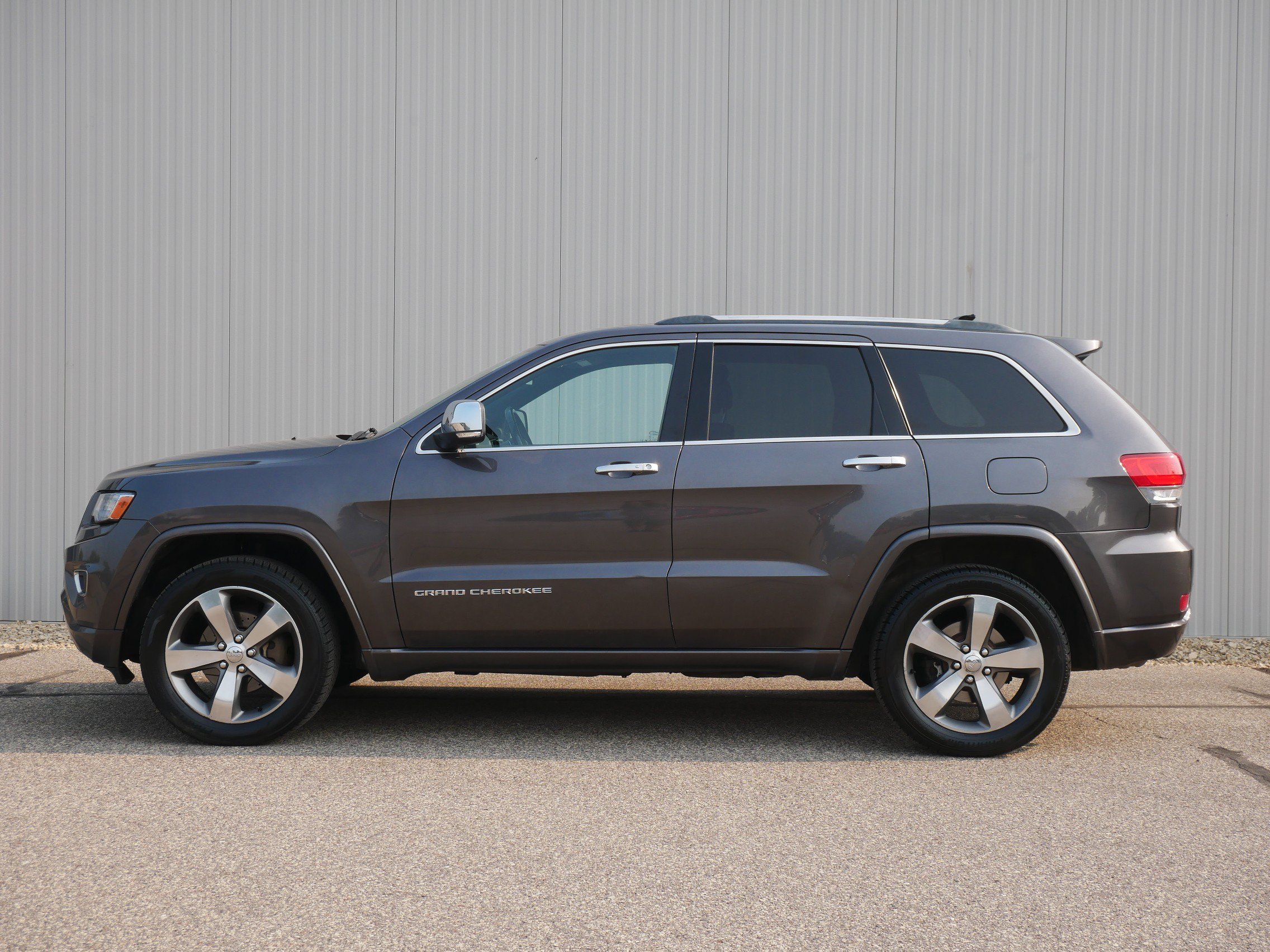 Used 2014 Jeep Grand Cherokee Overland with VIN 1C4RJFCG6EC398689 for sale in Northfield, Minnesota
