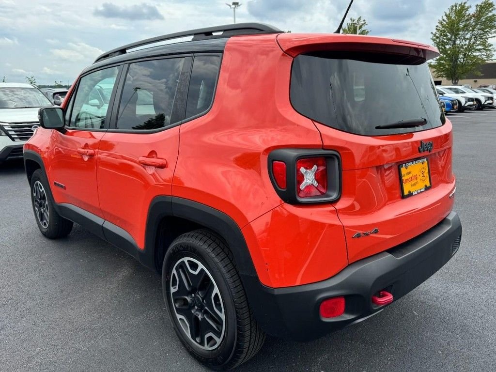 Used 2016 Orange Jeep Trailhawk image 5