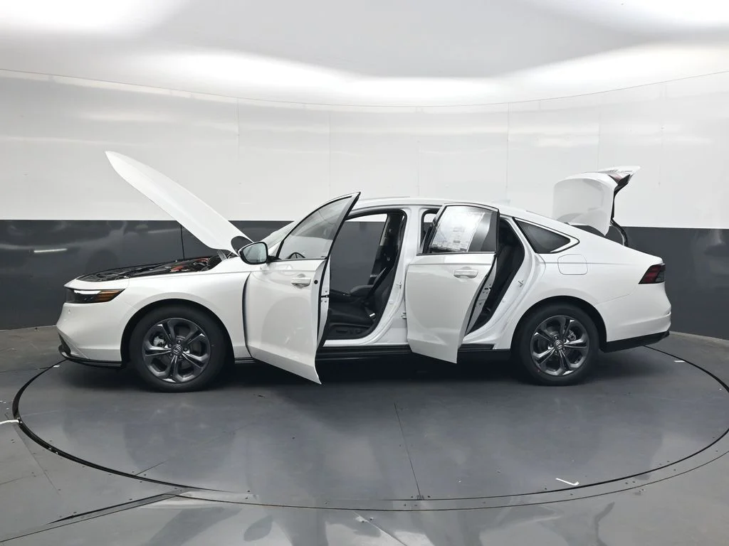 New 2026 Platinum White Pearl Honda EX-L image 34
