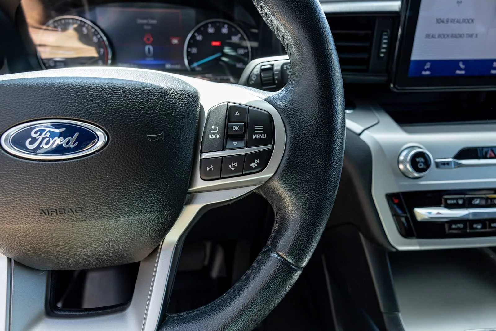 Used 2022 Agate Black Ford XLT image 18