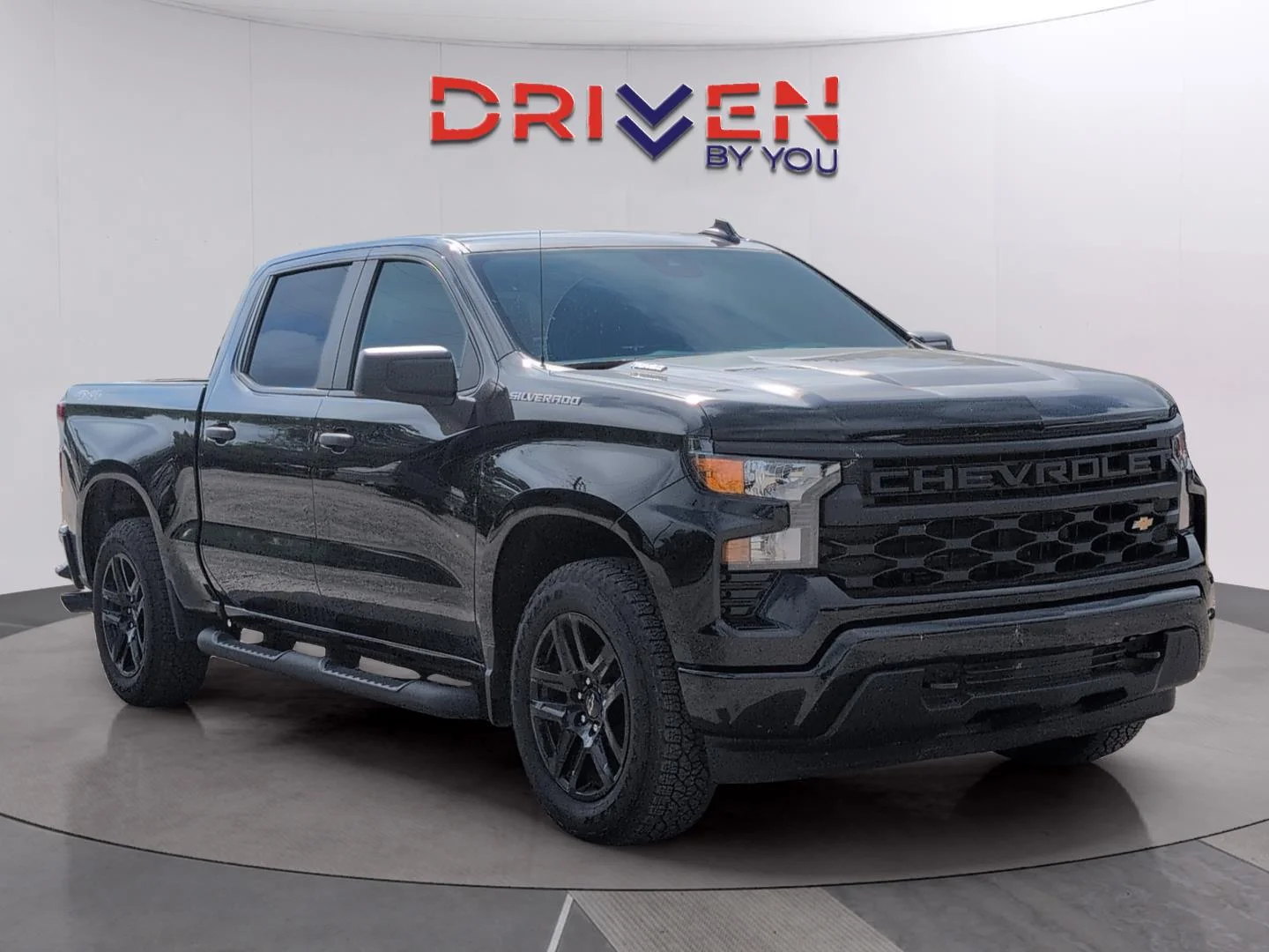 Used 2025 Black Chevrolet Custom image 7
