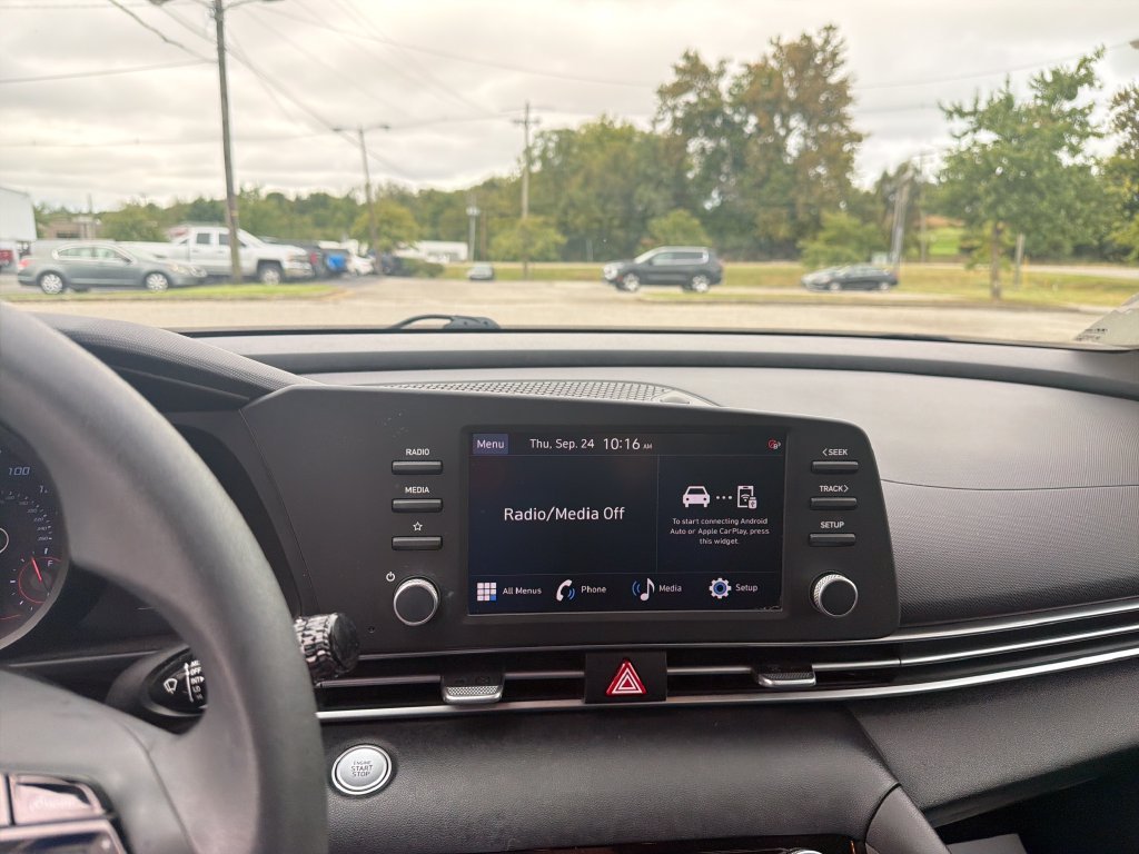 Used 2022 Gray Hyundai SEL image 20