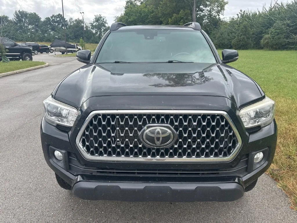 Used 2018 Black Toyota TRD Off-Road image 9