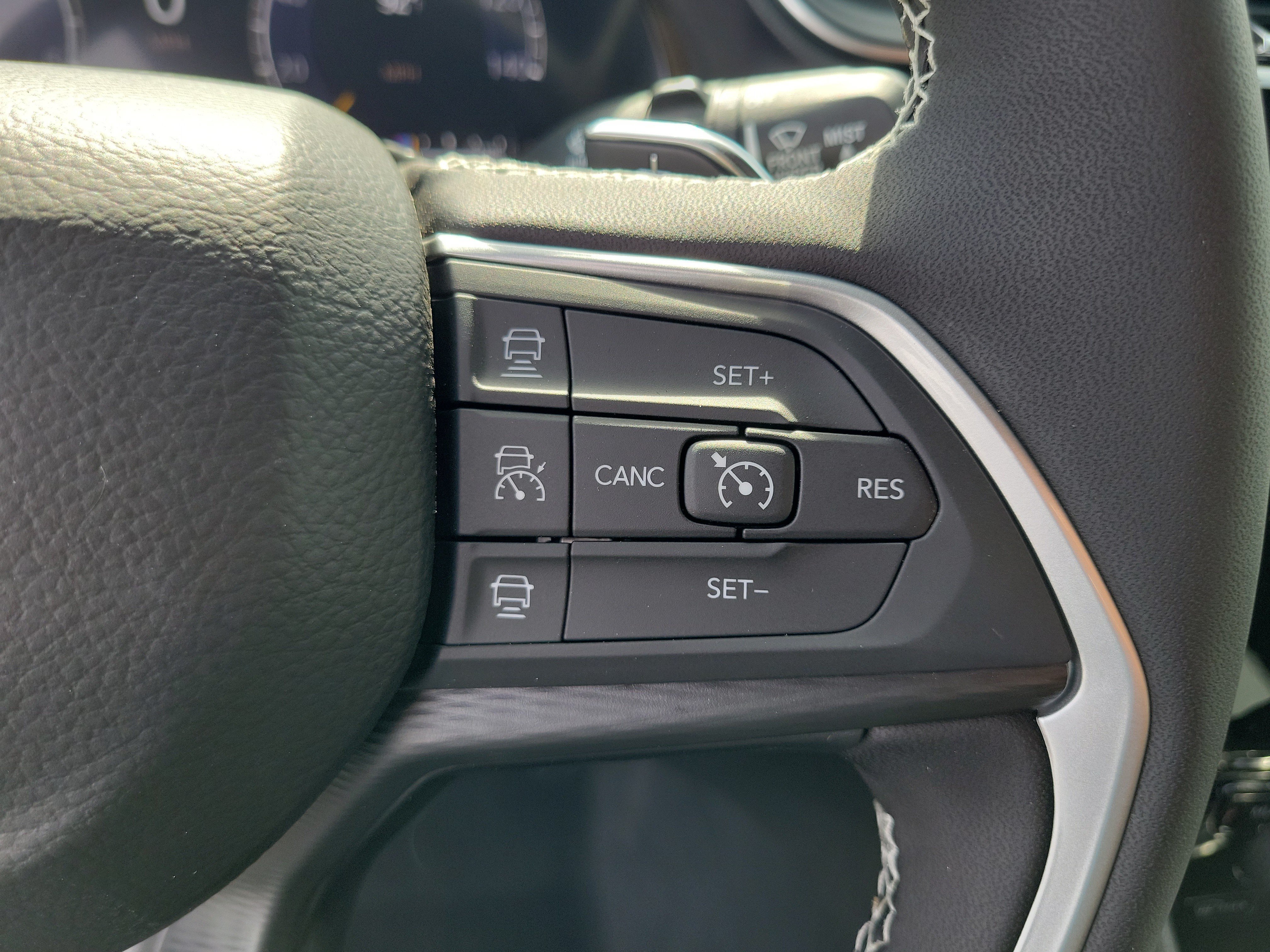 New 2026 Silver Zynith Jeep Laredo X image 23