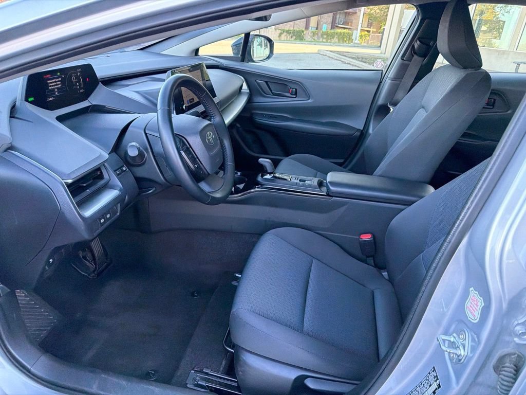 Used 2025 Cutting Edge Toyota LE image 16