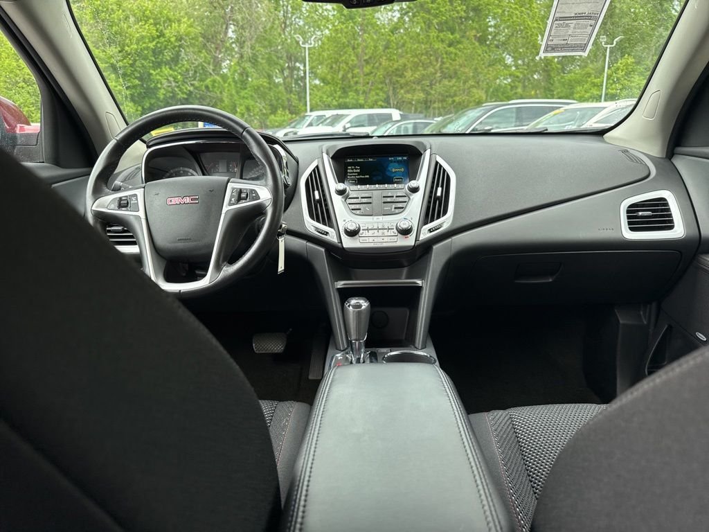 Used 2017 Red GMC SLE-2 image 17