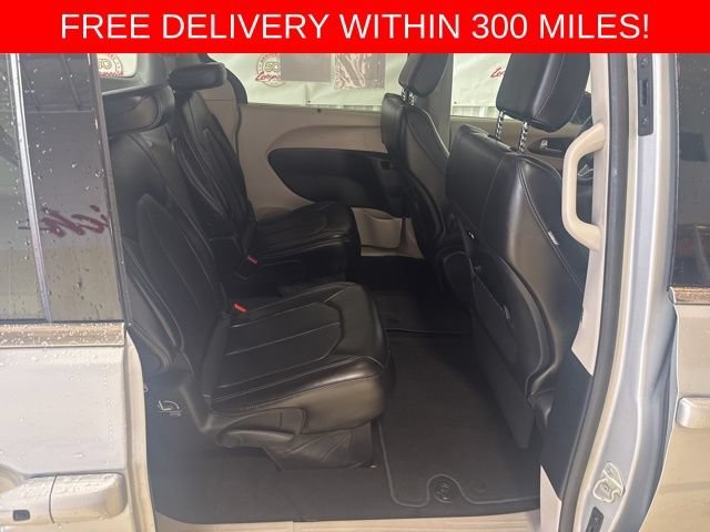 2024 Chrysler Pacifica Touring L - Photo 30