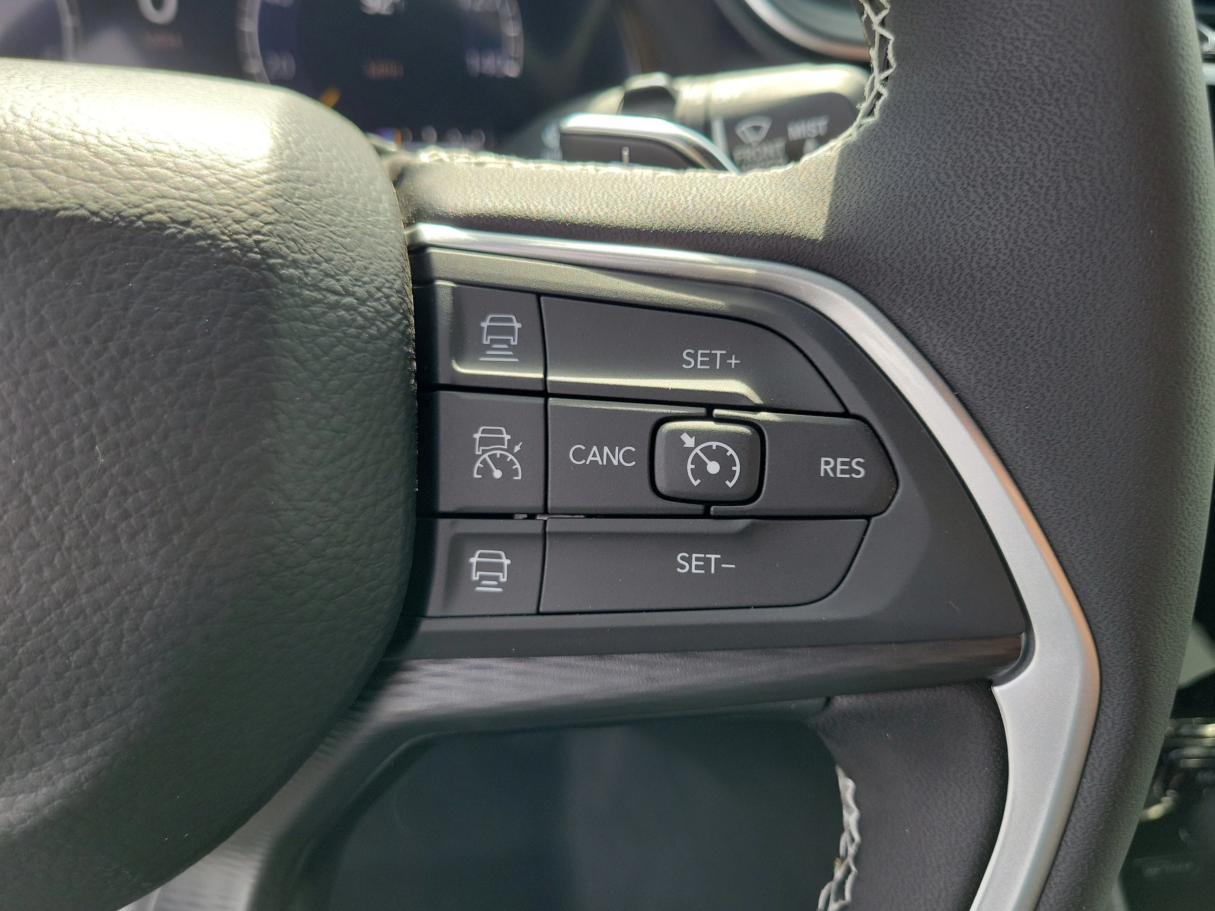 New 2026 Silver Zynith Jeep Laredo X image 23