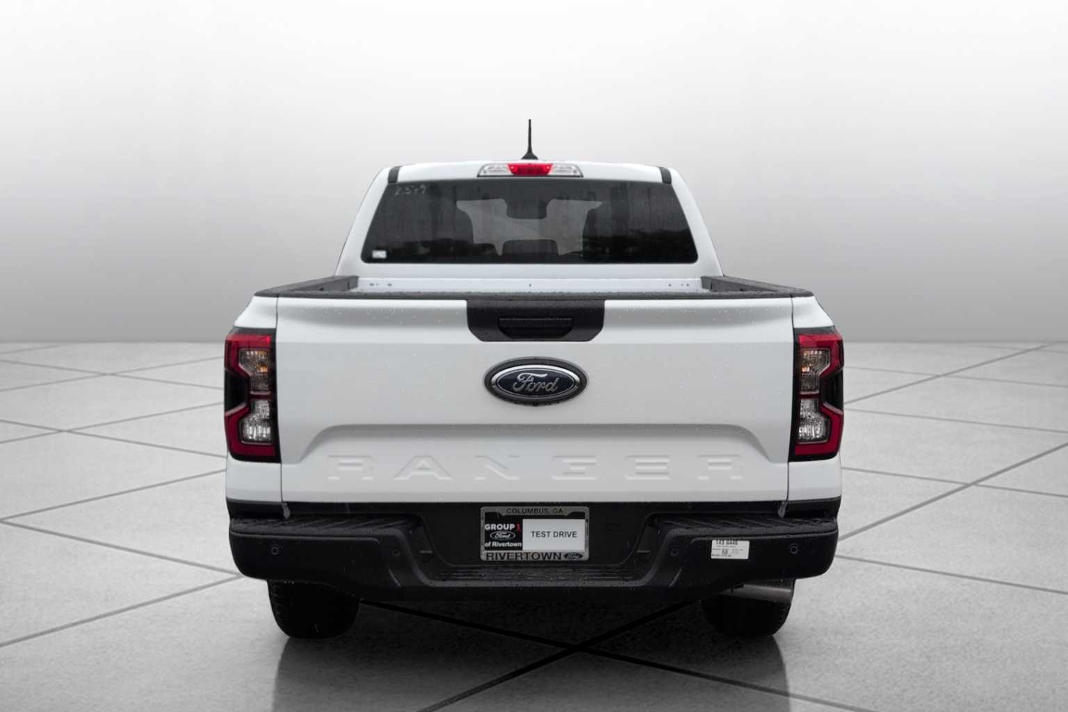 New 2026 Oxford White Ford XL image 4