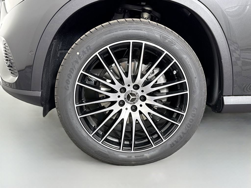 New 2026 Graphite Grey Metallic Mercedes-Benz GLC 300 image 65
