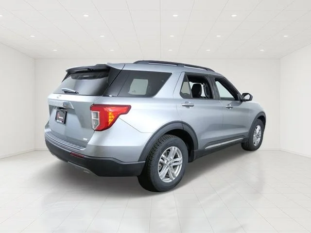 Certified Used 2020 Silver Ford XLT image 6