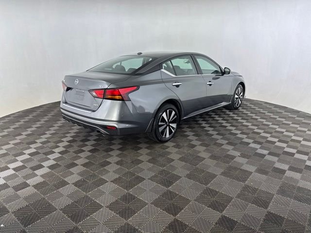 Used 2021 Gray Nissan 2.5 SV image 5