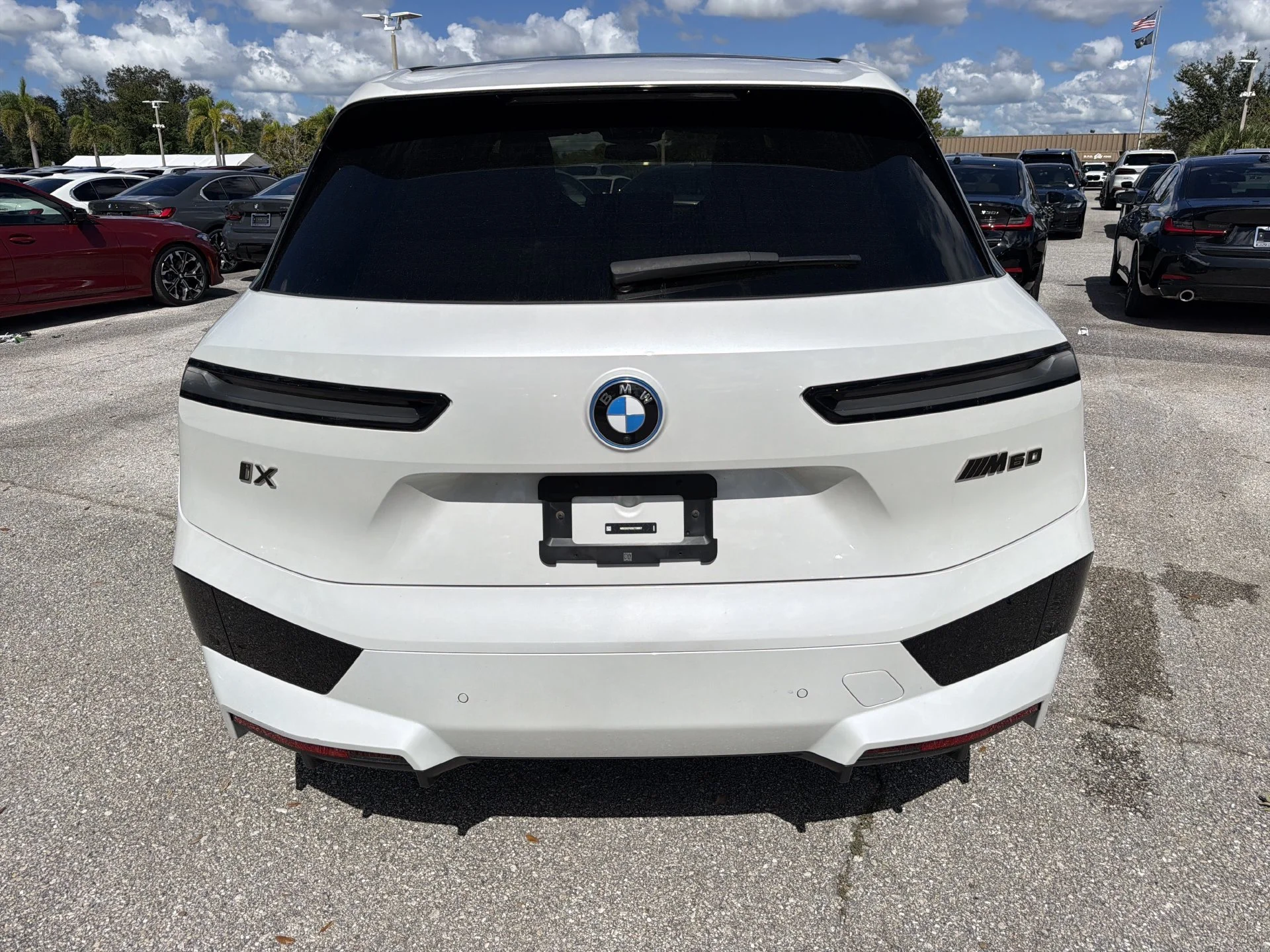 Certified Used 2025 White BMW M60 image 5