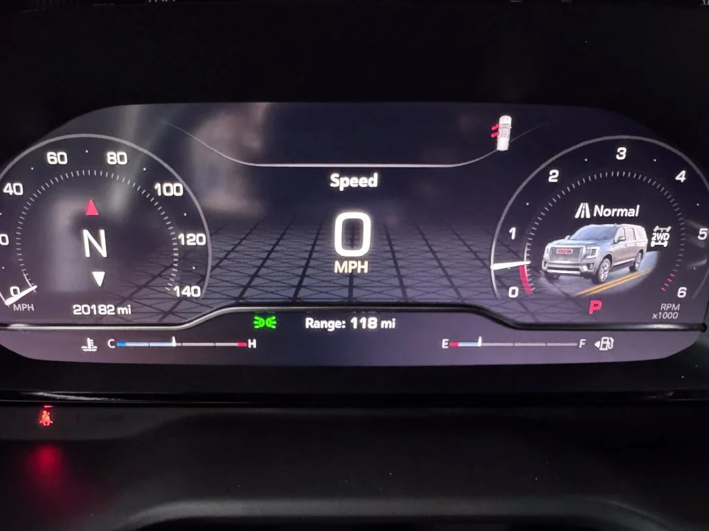 2024 GMC Yukon Denali - Photo 20