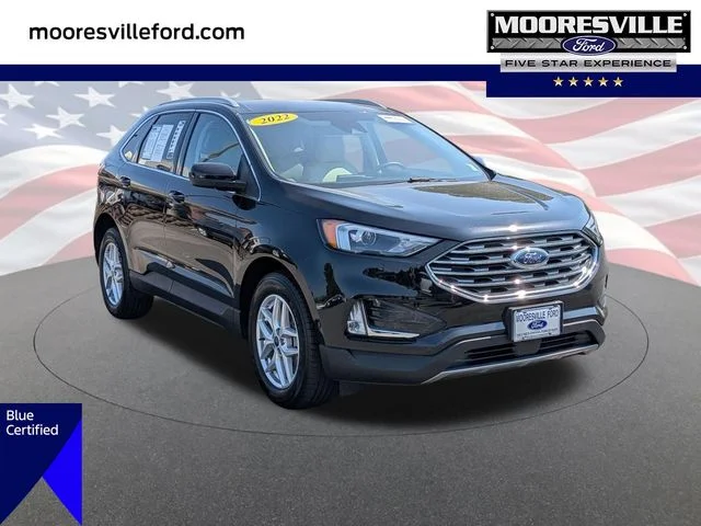 Used 2022 Black Ford SEL image 1