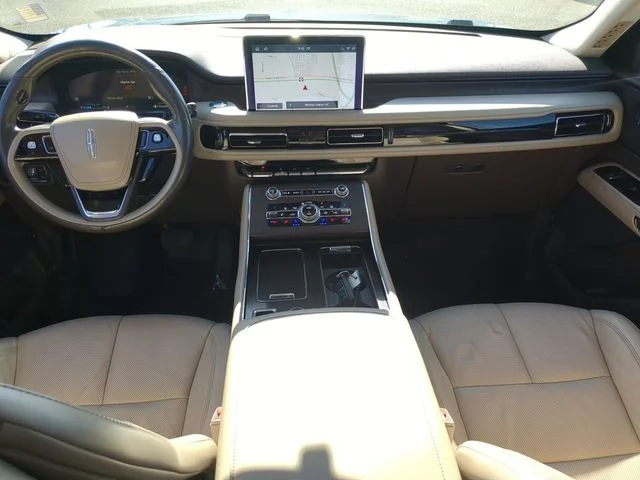 Used 2020 Blue Lincoln Reserve image 31