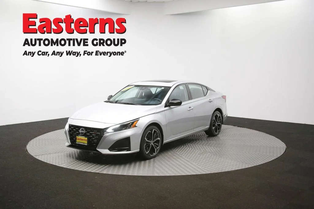 Used 2023 Silver Nissan 2.5 SR image 54