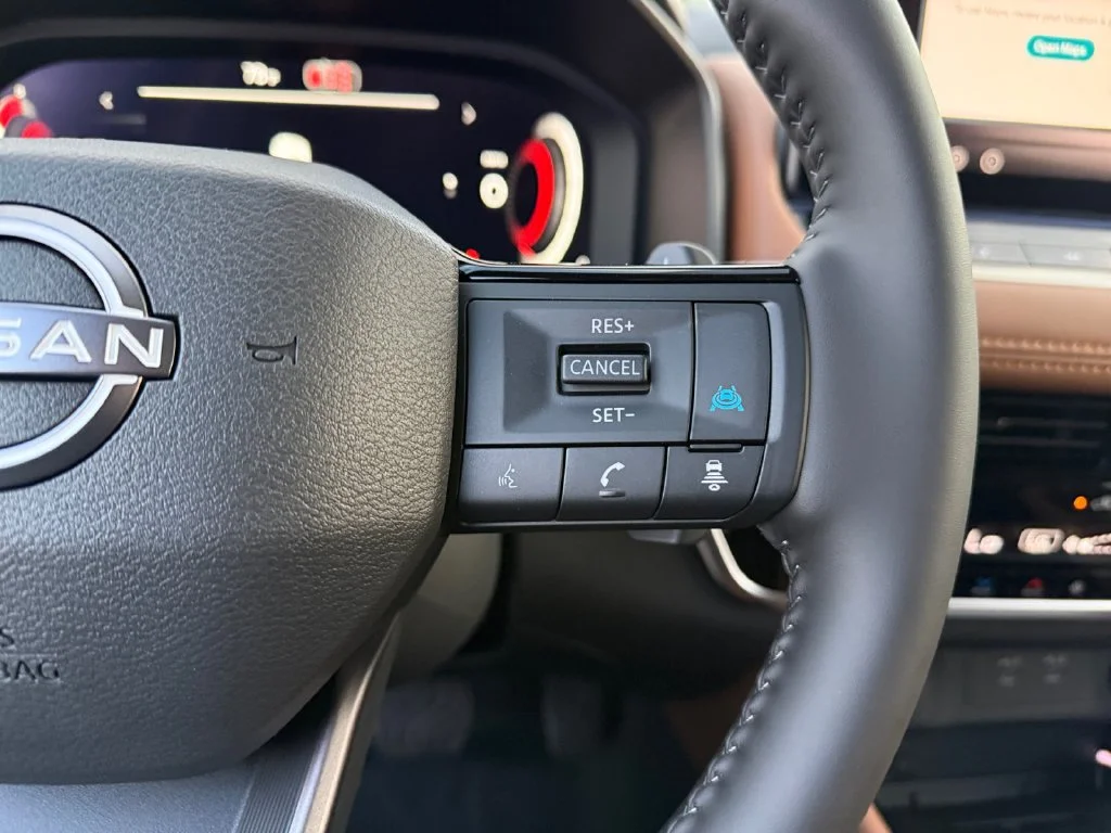 New 2026 White Nissan Platinum image 25