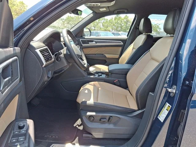 2023 Volkswagen Atlas Cross Sport SE w/Tech - Photo 13