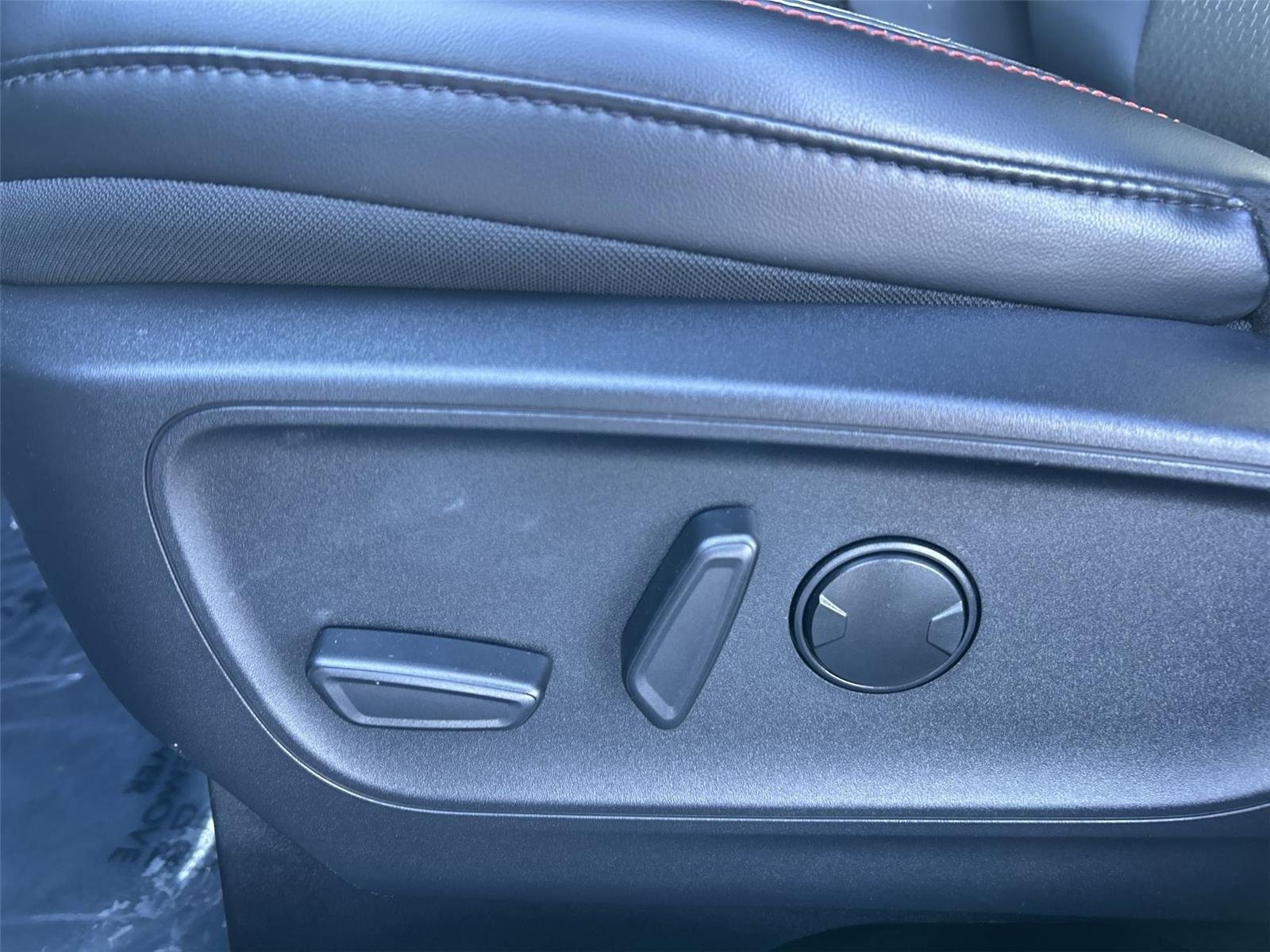 2025 Ford Escape ST-Line - Photo 12