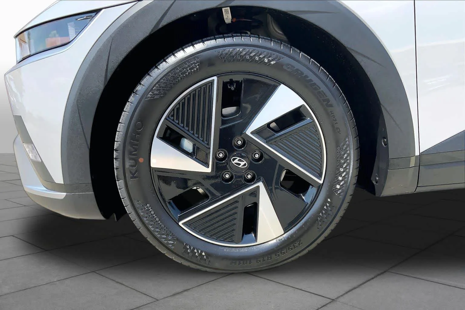 New 2026 Cyber Gray Hyundai SEL image 11