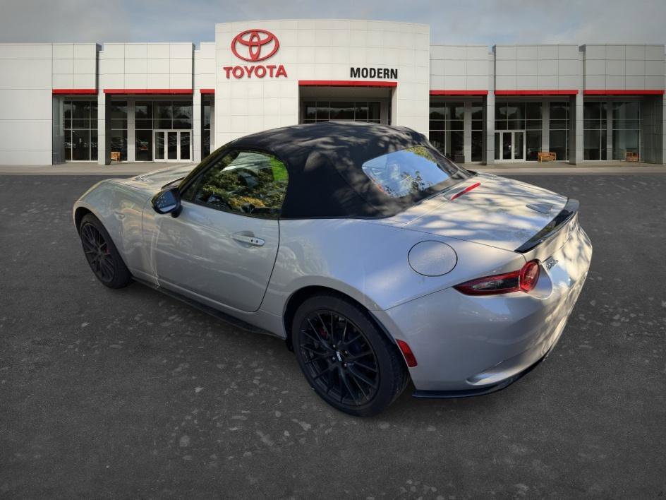 Used 2023 Platinum Quartz Metallic Mazda Club image 11