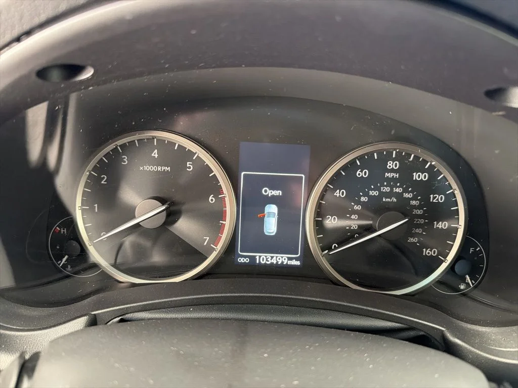 Used 2017 White Lexus 200t image 12