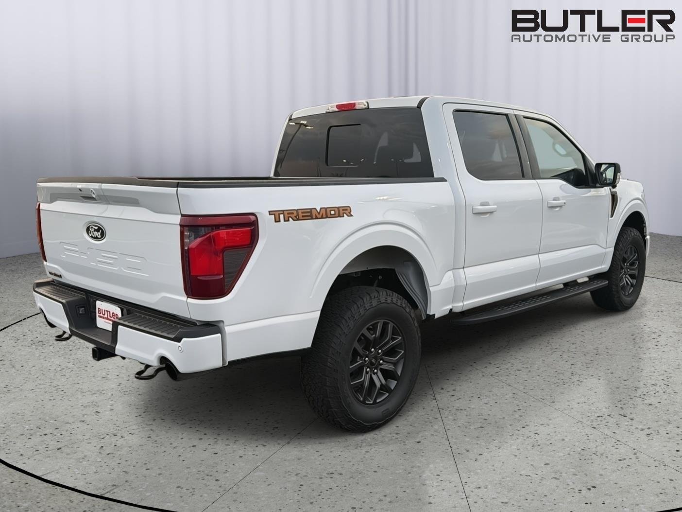 Used 2025 Oxford White Ford Tremor image 6