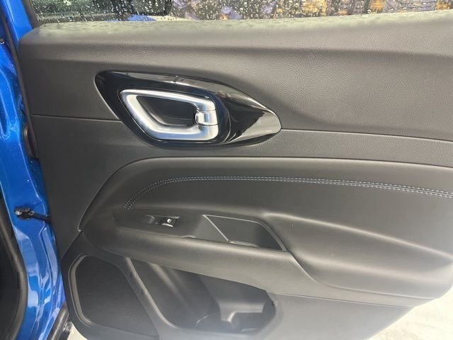 New 2026 Hydro Blue Pearlcoat Jeep Latitude image 21