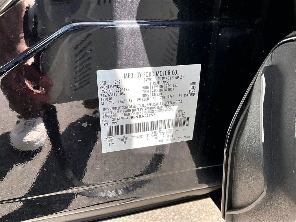 Used 2022 Black Metallic Ford SEL image 30