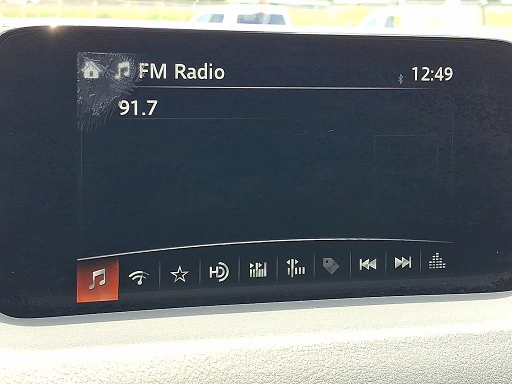 Used 2018 White Mazda Touring image 18