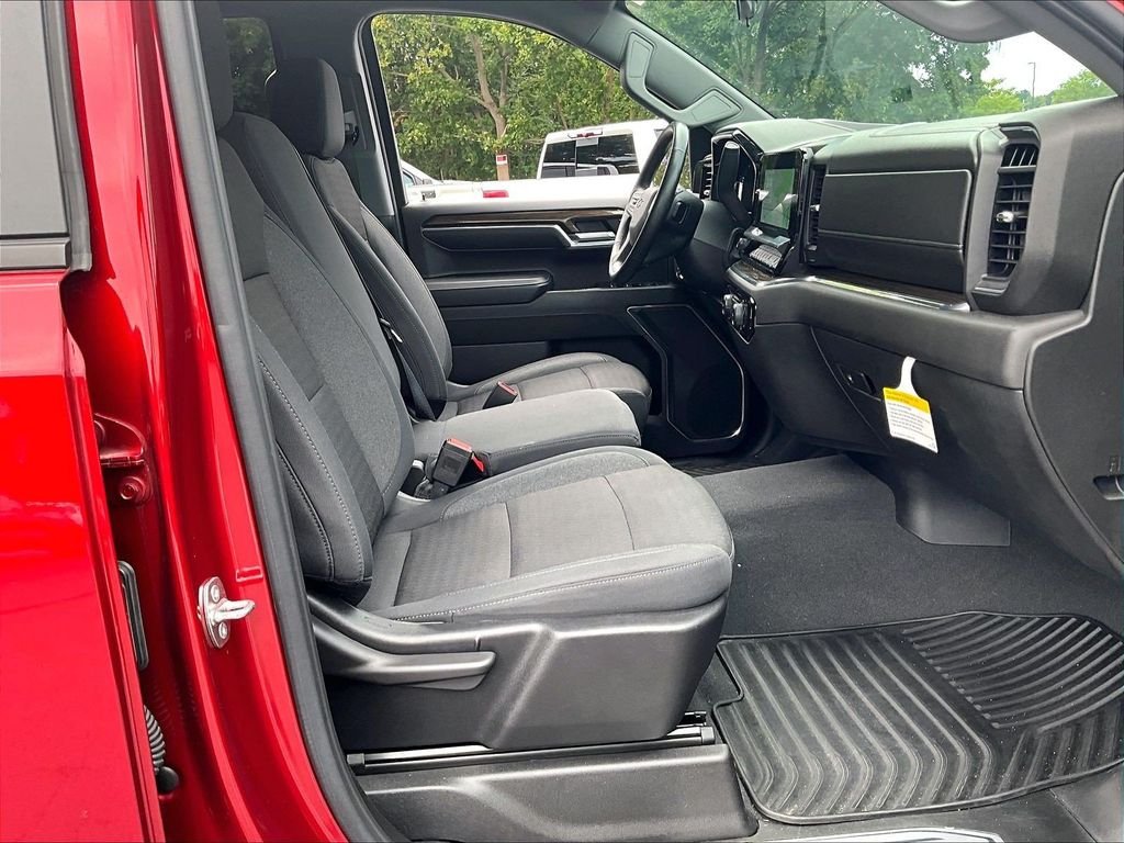 Used 2024 Red Chevrolet RST image 21